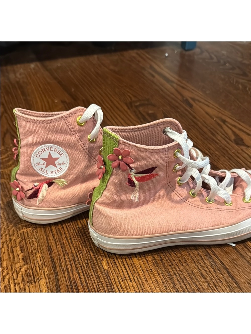 Chick Taylor Converse All Star Bloom and Hummingbird 3D Sneakers Size 5